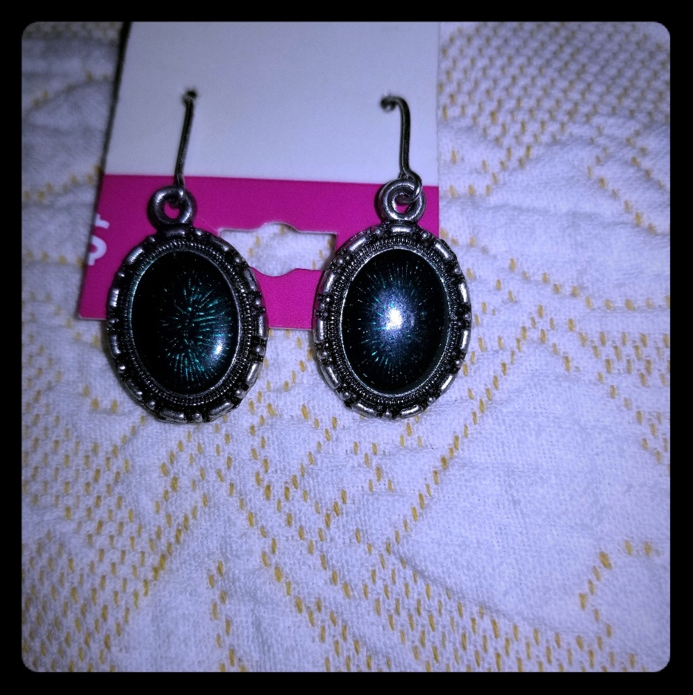 Dangle earrings